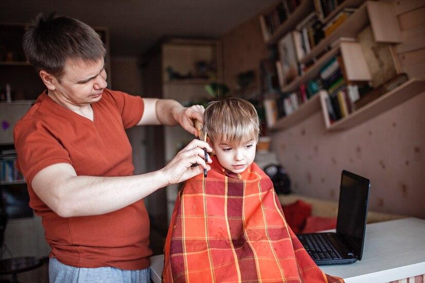 cutting-hair-his-little-son